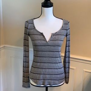 Lucky brand long sleeve top. XS size